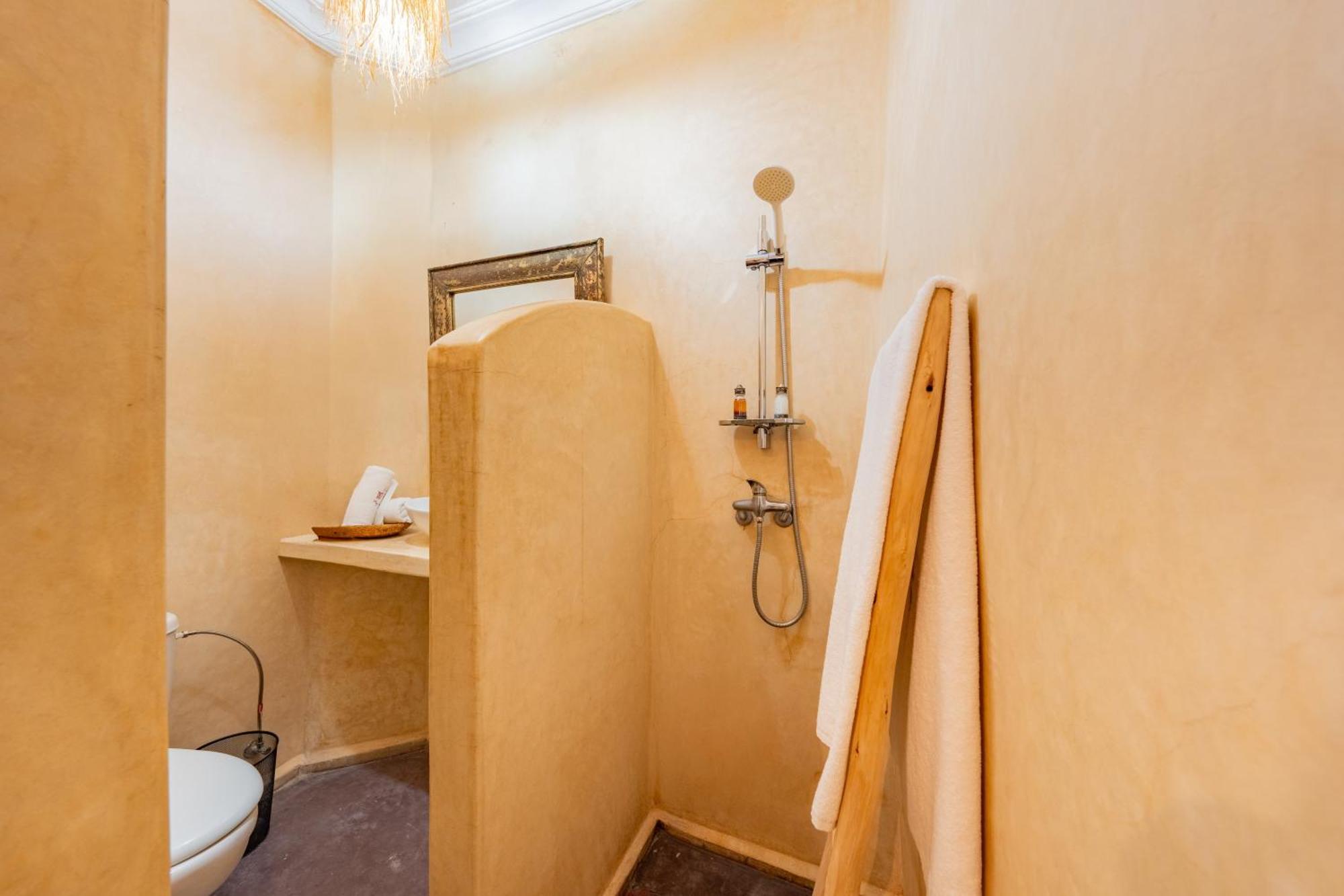Riad Prive - 5 Minuts From Jamaa Fnaa Square & Souks - Marrakech マラケシュ エクステリア 写真